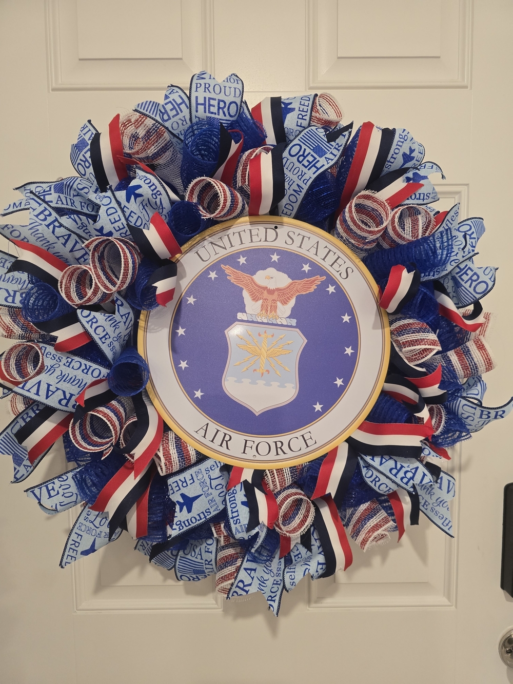 W129 United States Air Force Red White and Blue Holiday Wreath